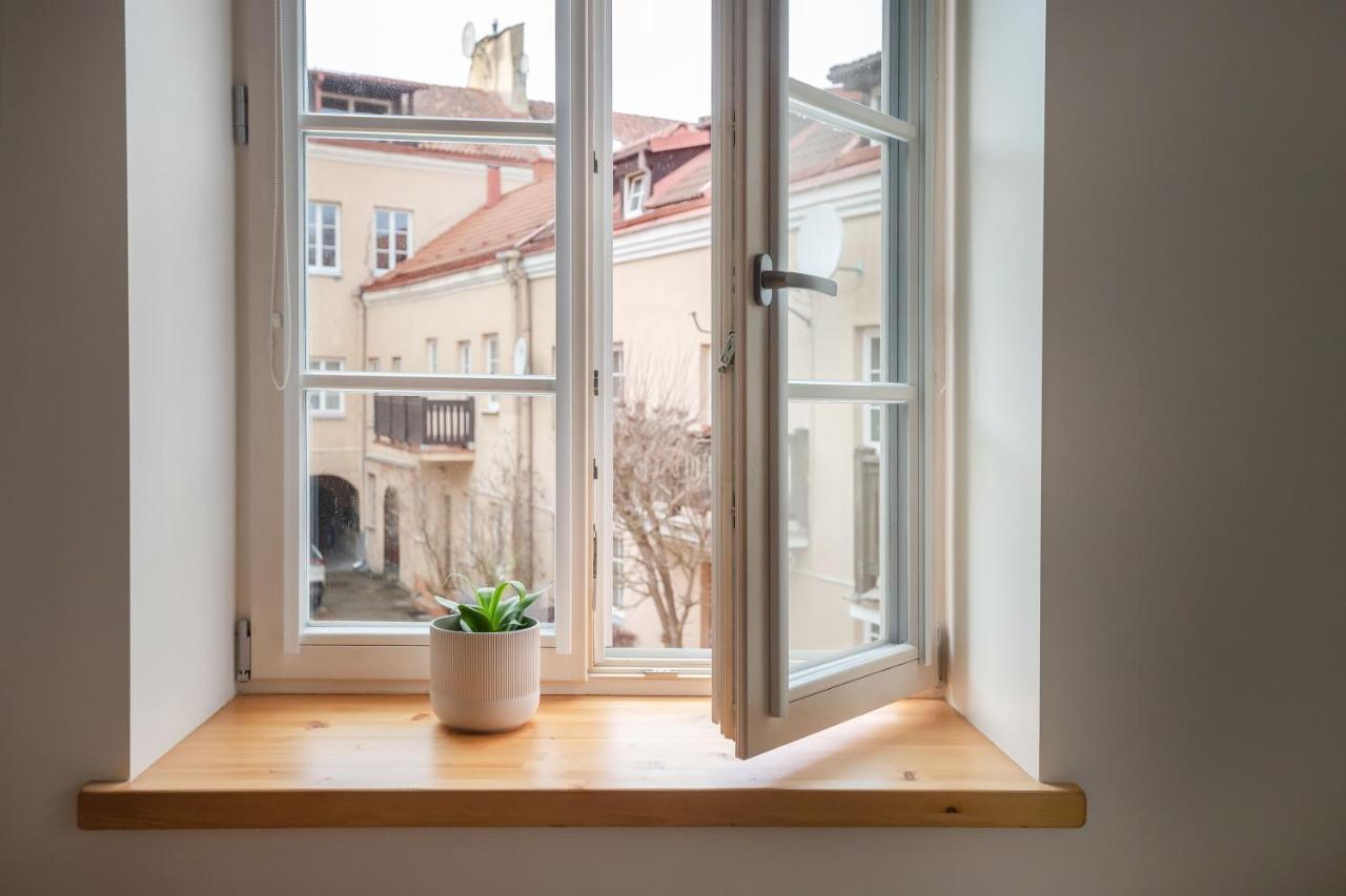 Pilies Street Exclusive Apartment By Reside Baltic Vilnius Bagian luar foto